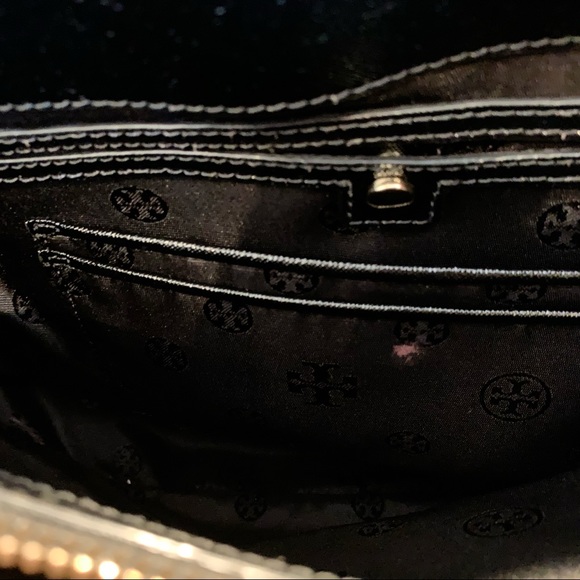 Tory Burch Robinson Handbag - Picture 4 of 5